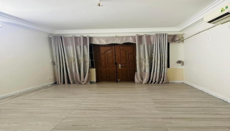 Cho thuê nhà ngõ ba gác Nguyễn khang - cầu giấy - 31m - 5 tầng - 13 triệu